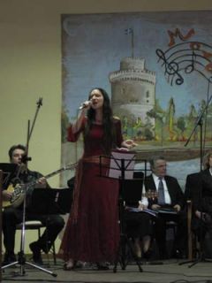 Η Ρένα Αθανασοπούλου ως σολίστ σε αφιέρωμα για Θεσσαλονικείς συνθέτες